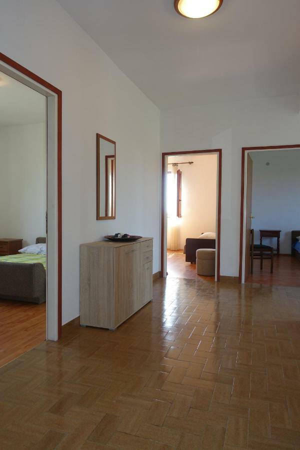 Apartment Dede Nin Esterno foto