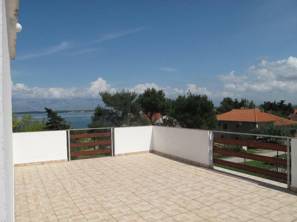 Apartment Dede Nin Esterno foto